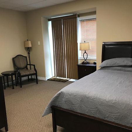 Riverview Suites Кларенвілл Екстер'єр фото